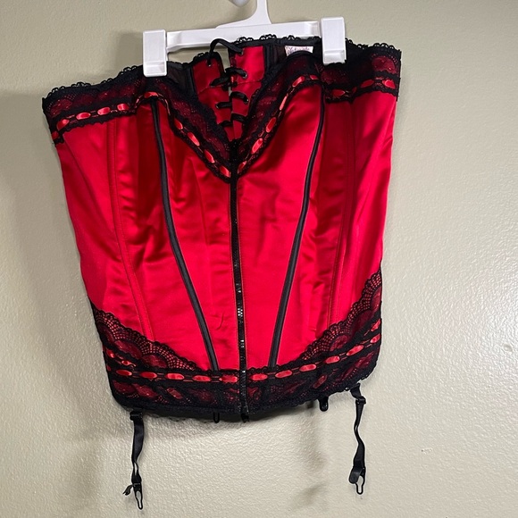Other - Vintage Women Corset Goth Red Black Lace Sexy Steam Punk Corset Size 42
